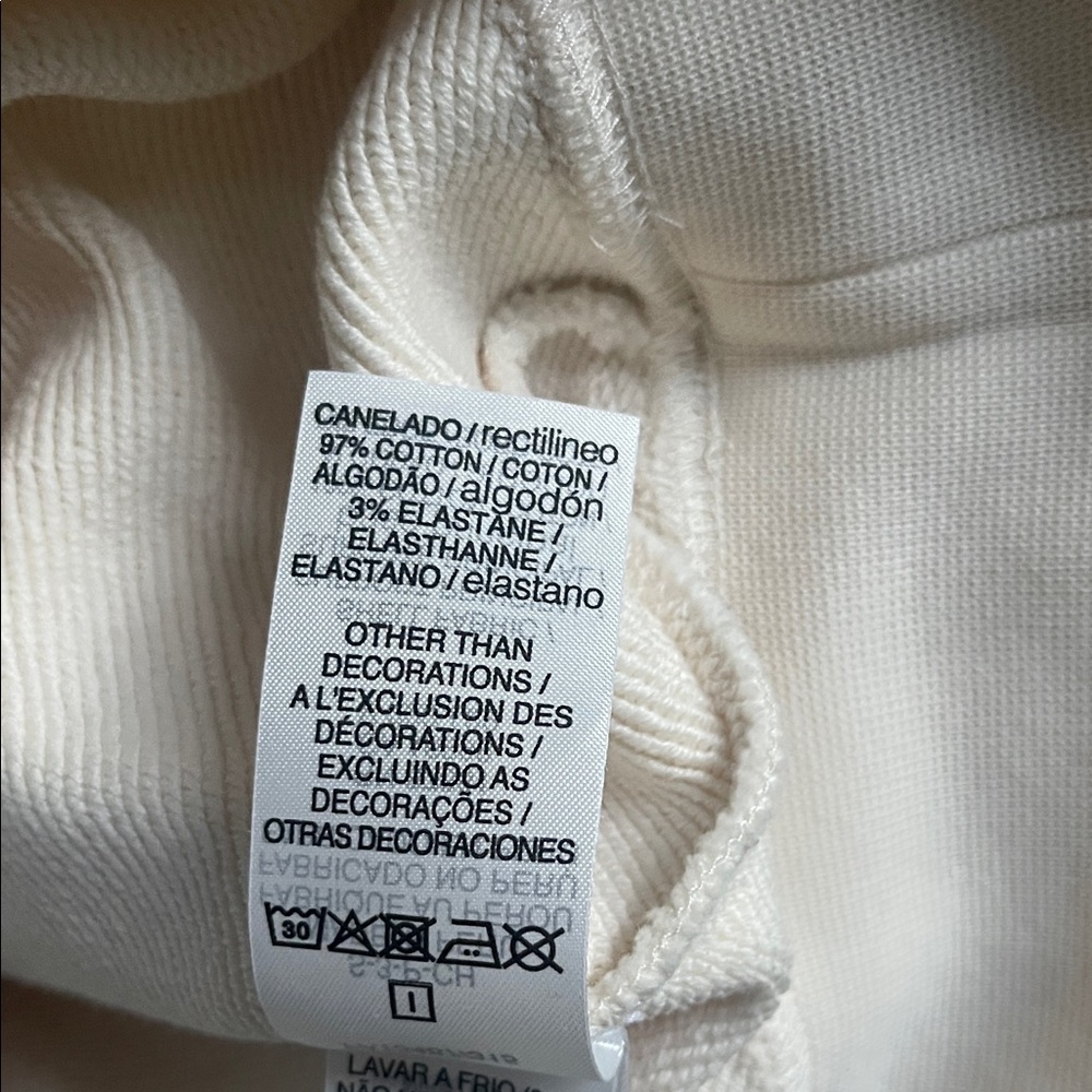 Unisex- worn once- Lacoste Cream Sweatshirt with Green Crocodile Patch - Picture 4 of 6